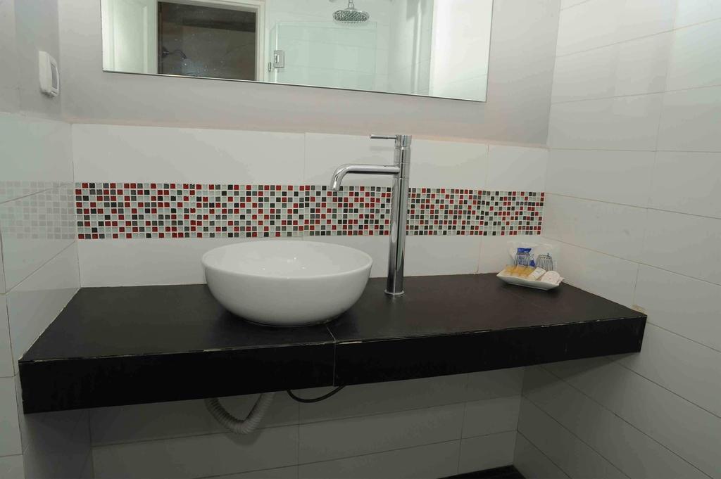 Park Hotel Netanya Bilik gambar